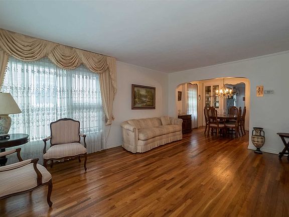 2nd image of 8042 215th St