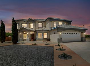 1521 Lakeview Rd SW, Albuquerque, NM 87105