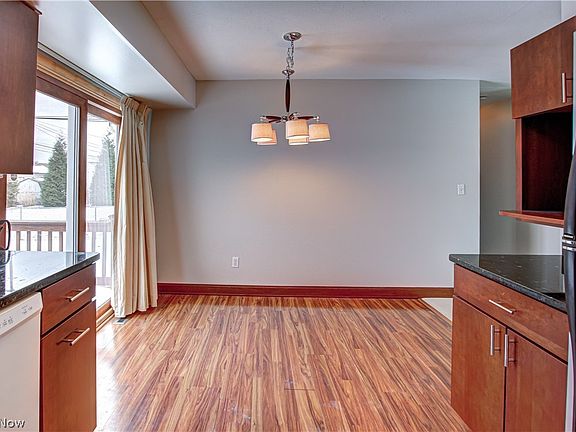 5th image of 14398 Sheldon Rd