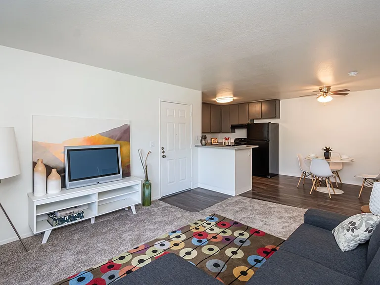 Carmel Pointe — Photo 64