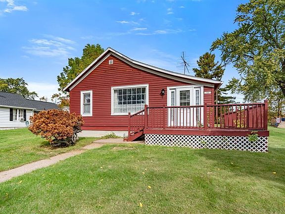 2nd image of 113 7th Avenue