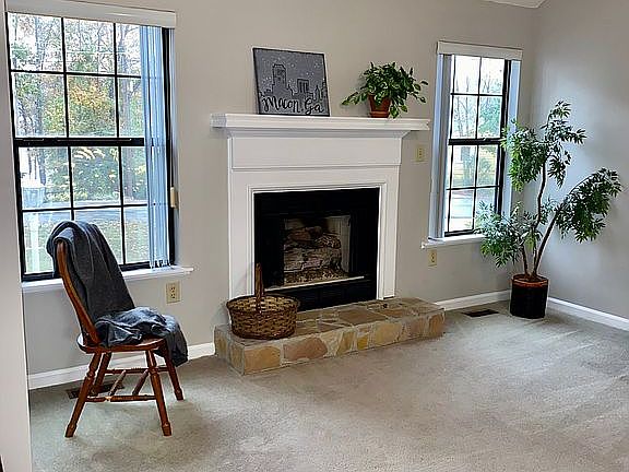 Living room fireplace 