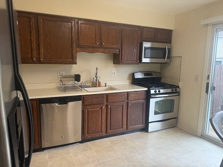 55 Frenchwoods Cir — Photo 2