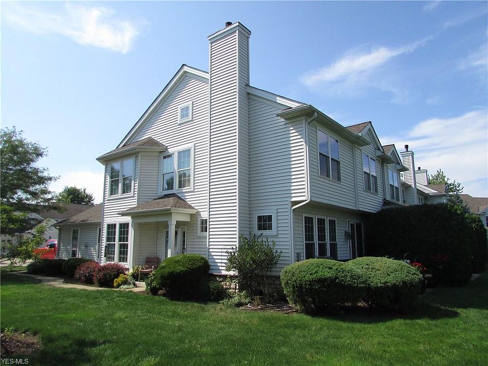 1st image of 33132 Fairport Dr