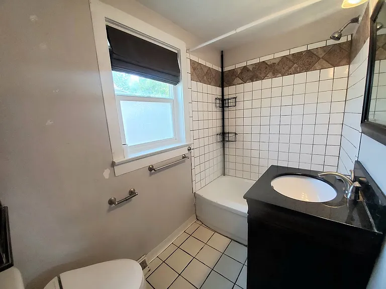 1426 Adams Ave — Photo 11