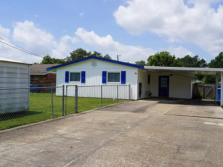 440 Normandy Rd — Photo 16