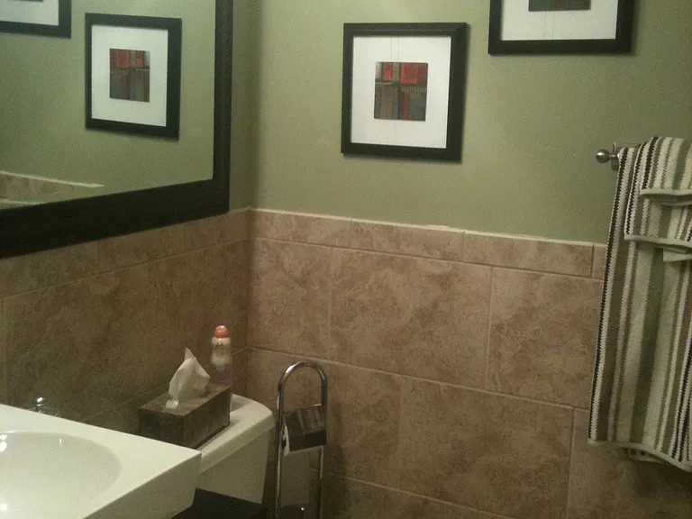 1st floor full bathroom
