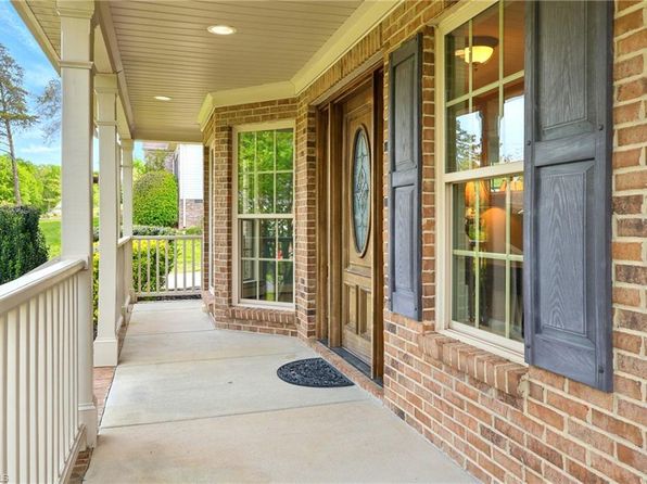 5029 Tamarack Dr, Greensboro, NC 27407