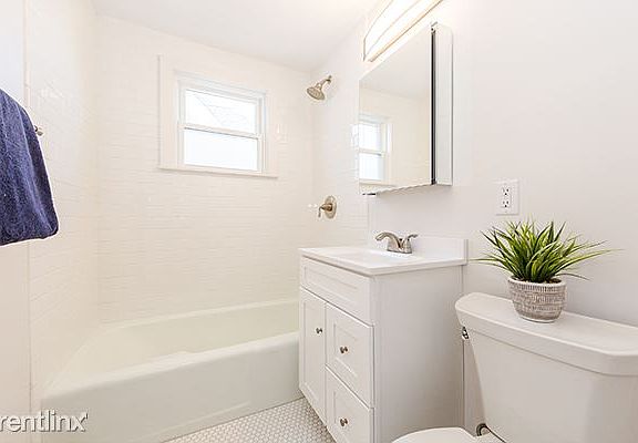 150 Brown St. #2L Waltham Shared Unit Photo 1