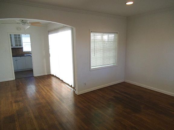 5th image of 627 S Irena Ave