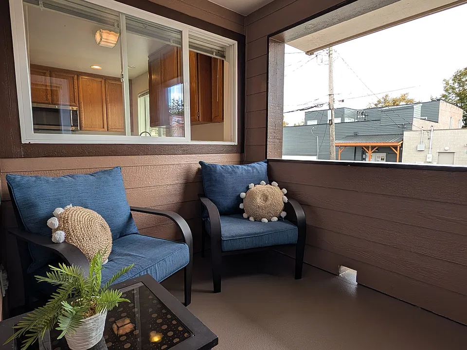 Furnished deck