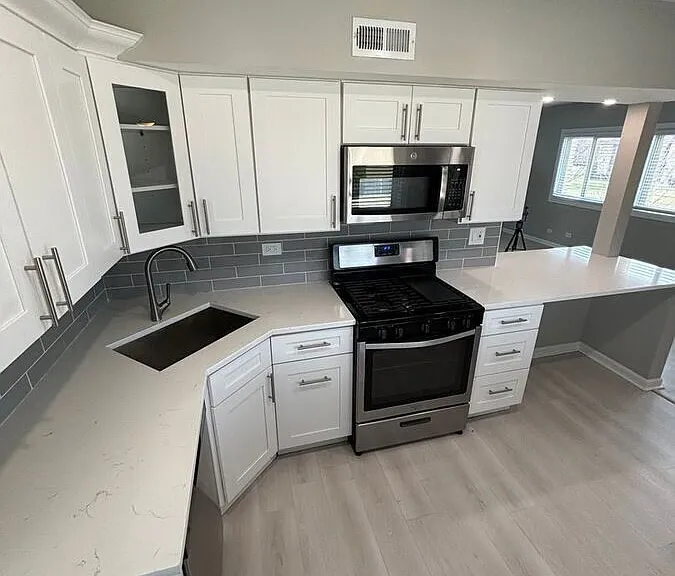 651 W Park Ave #C — Photo 2