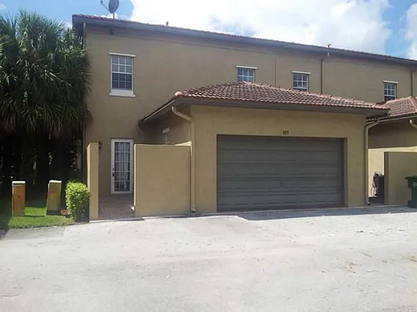 823 SW 147th Ter, Pembroke Pines, FL 33027