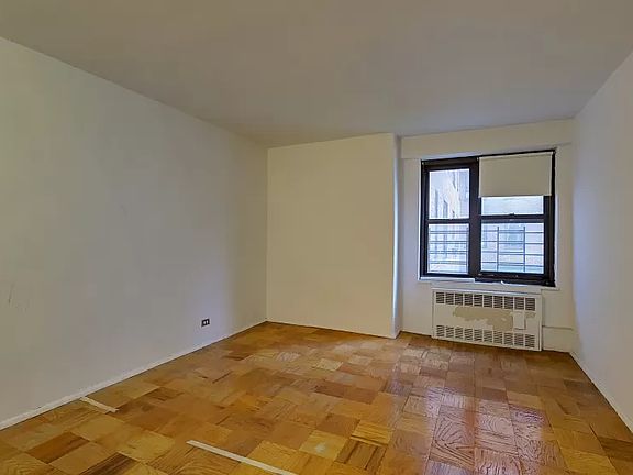 4th image of 268 East Bway #104