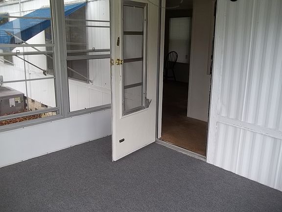 4th image of 712 Casper Ave