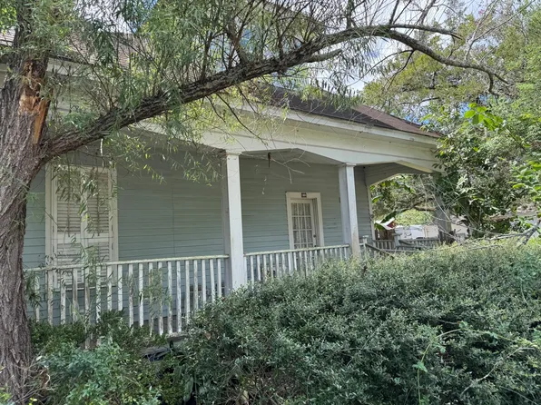 111 Cleveland St, Alvin, TX 77511
