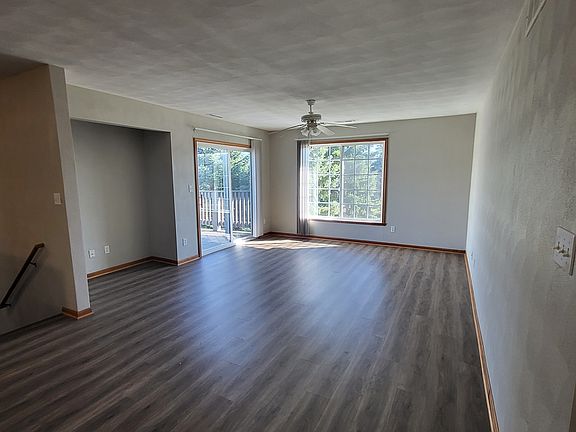 4th image of 630 Morning Cloak St Unit 1
