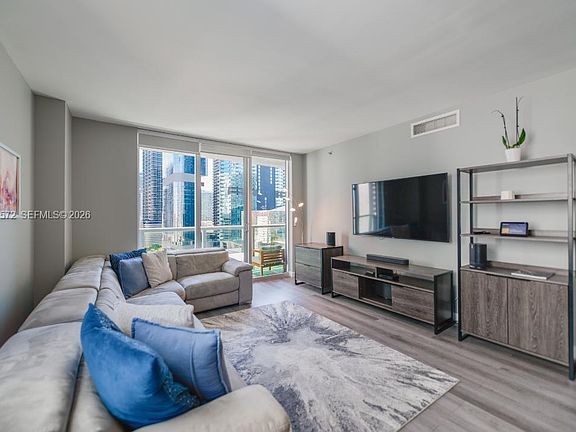 3rd image of 55 SE 6th St APT 2110