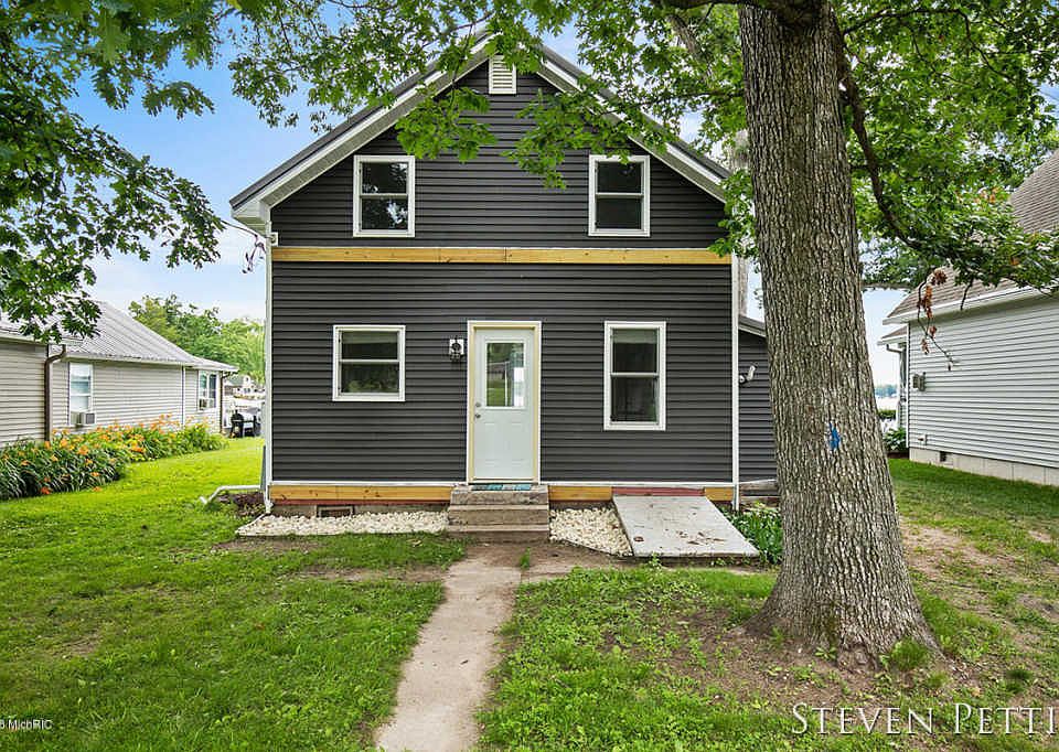 1st image of 8760 Lakeview Dr