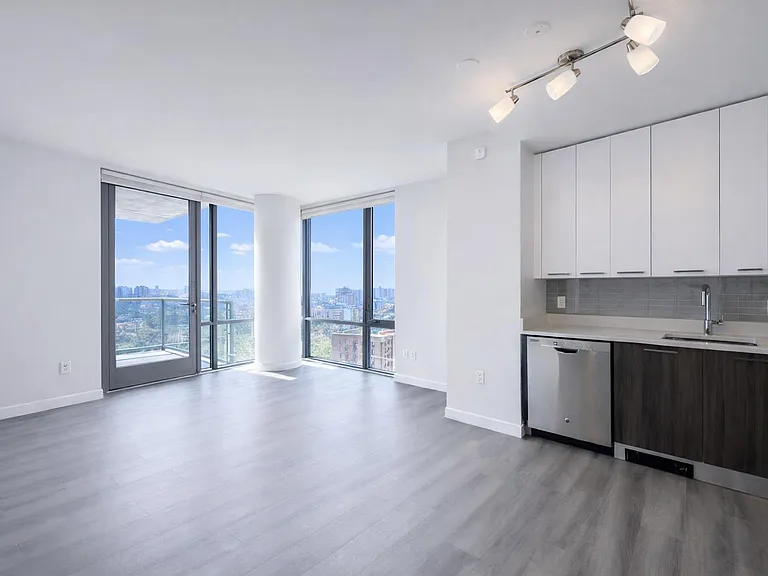 1524 Sheepshead Bay Rd #5E — Photo 2
