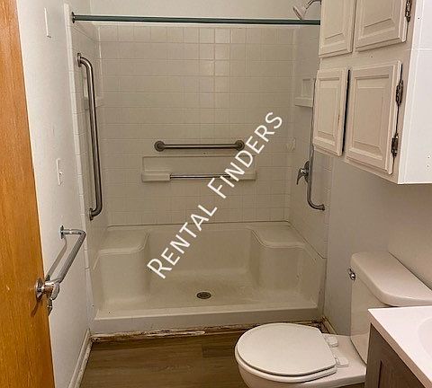 4th image of S7559 Us Highway 12 APT H4