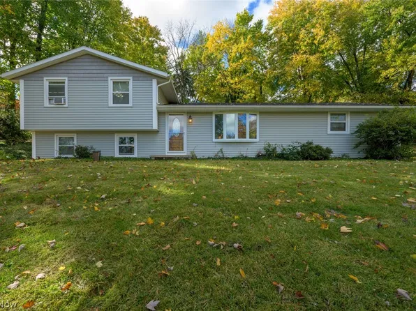 10874 Yare Cir NW, Canal Fulton, OH 44614