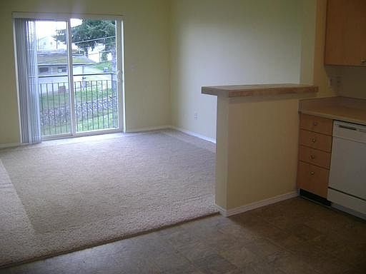 5th image of 2825 Delin St APT A110