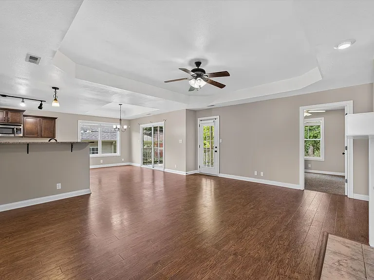 2228 Killington Dr — Photo 10