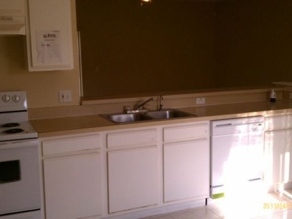 3rd image of 612 Maricopa Dr