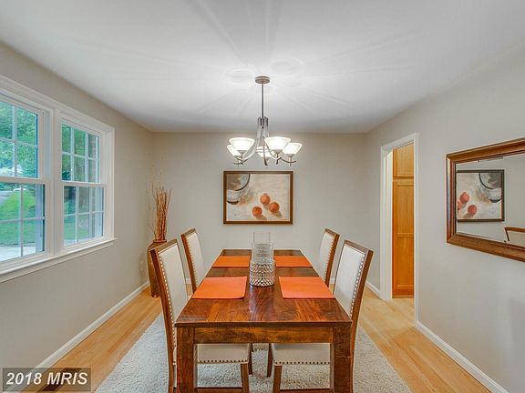 3rd image of 10305 Nantucket Ct