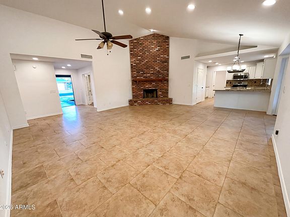 3rd image of 1823 E JUNIPER Circle