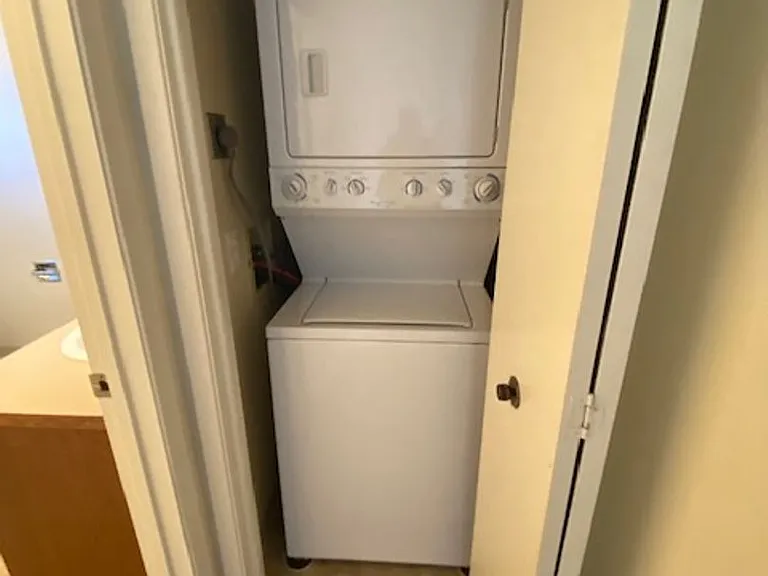 174 Colby Court Ln — Photo 11