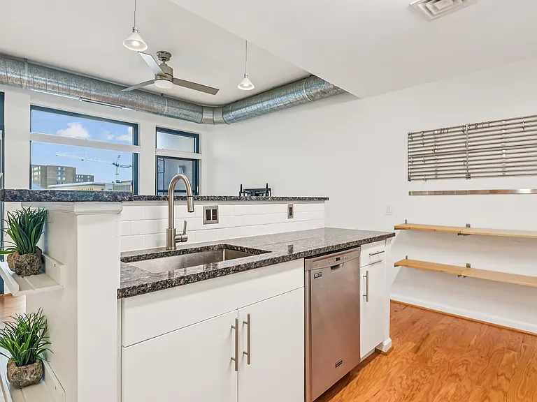 1390 Kenyon St NW #416 — Photo 3
