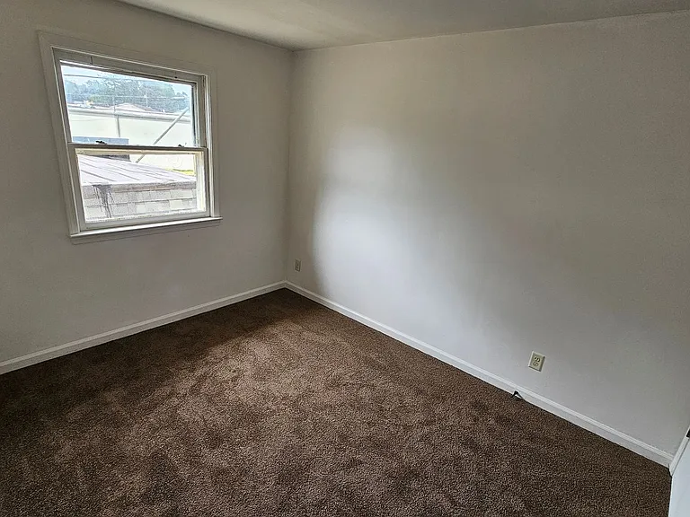 1344 Wilging Dr — Photo 9