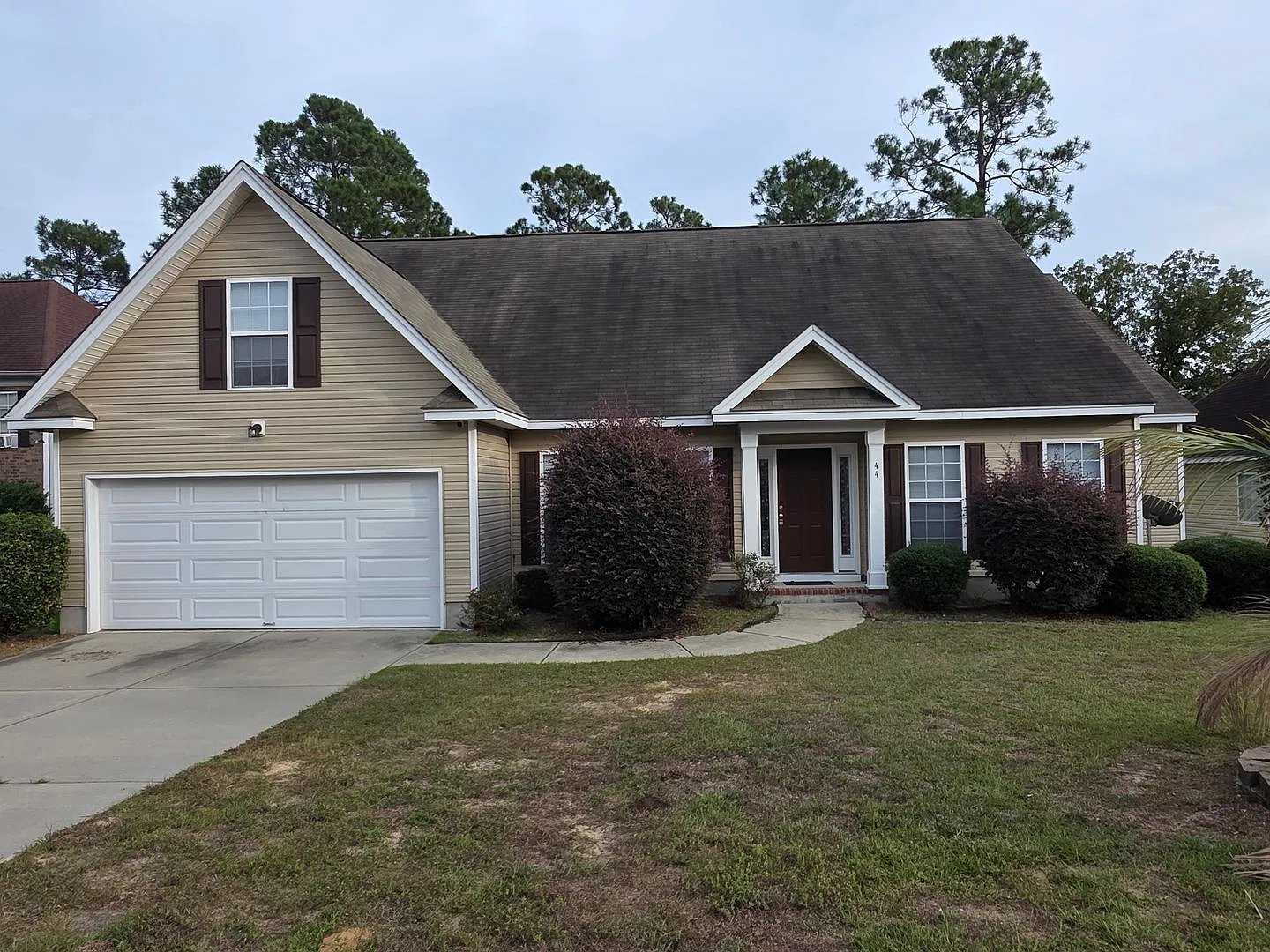 Spacious 5 Bedroom Beauty in NE Columbia Modern Updates & Ideal Location! — Photo 2
