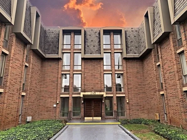 2385 Covington Rd APT 302, Akron, OH 44313