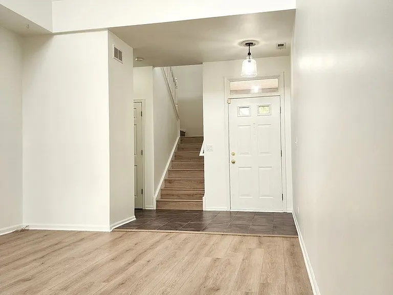 2884 Falling Waters Ln — Photo 3