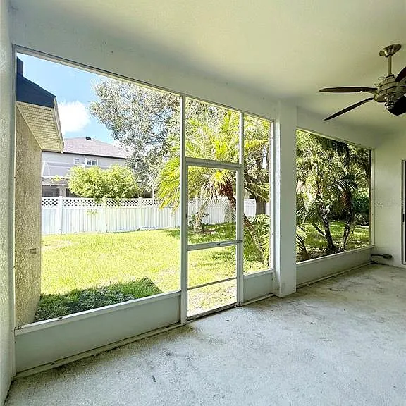 27202 Fordham Dr — Photo 10