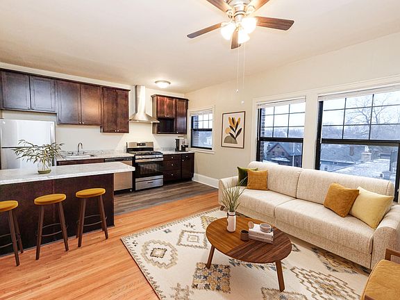 2nd image of 2101 Garfield Ave #109