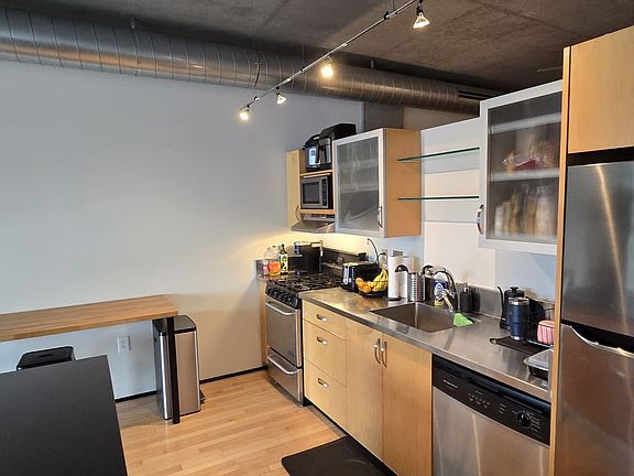 5th image of 1410 NW Kearney St APT 815