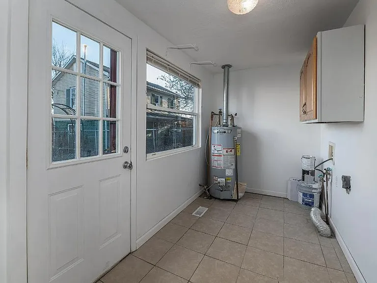 120 Cedar St — Photo 9