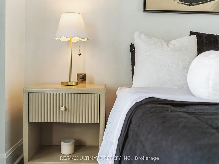 33 Shore Breeze Dr #1003 — Photo 16