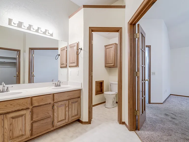 1908 Joseph Dr — Photo 7