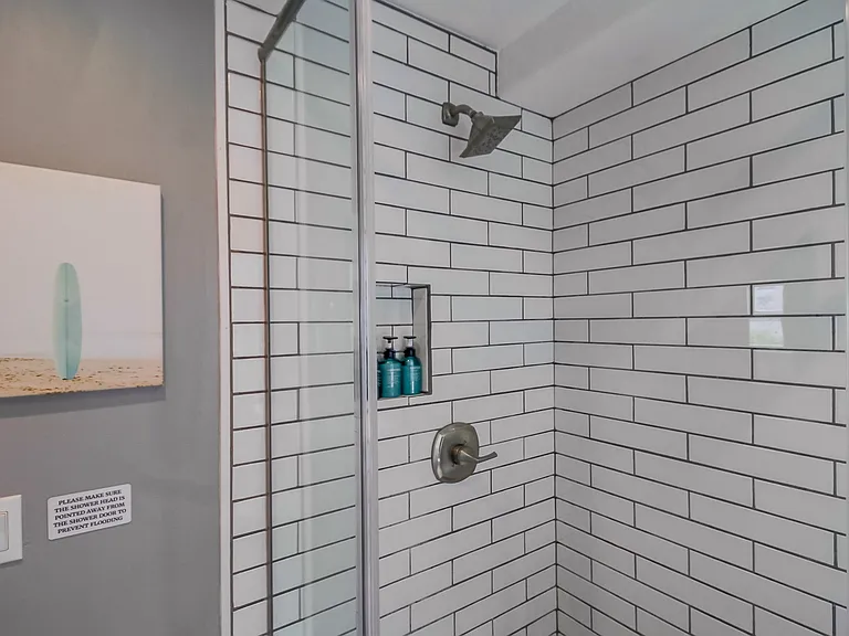 735 Whiting Ct — Photo 19
