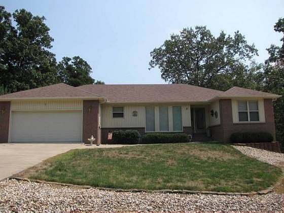 1st image of 5 Stoneykirk Dr