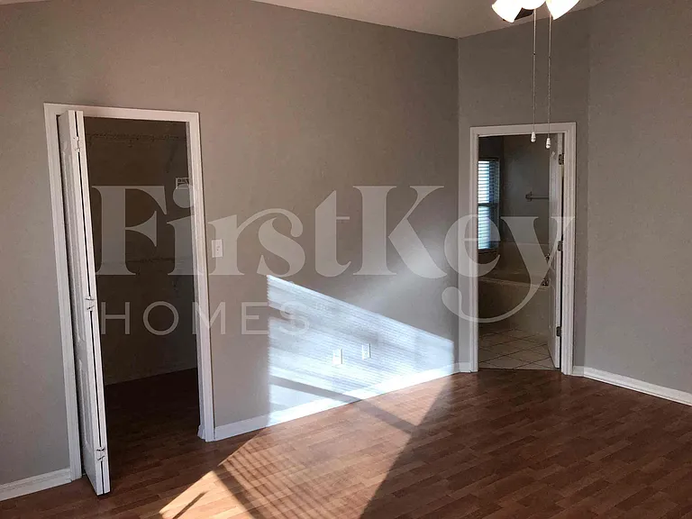 1550 Golfside Village Blvd — Photo 13