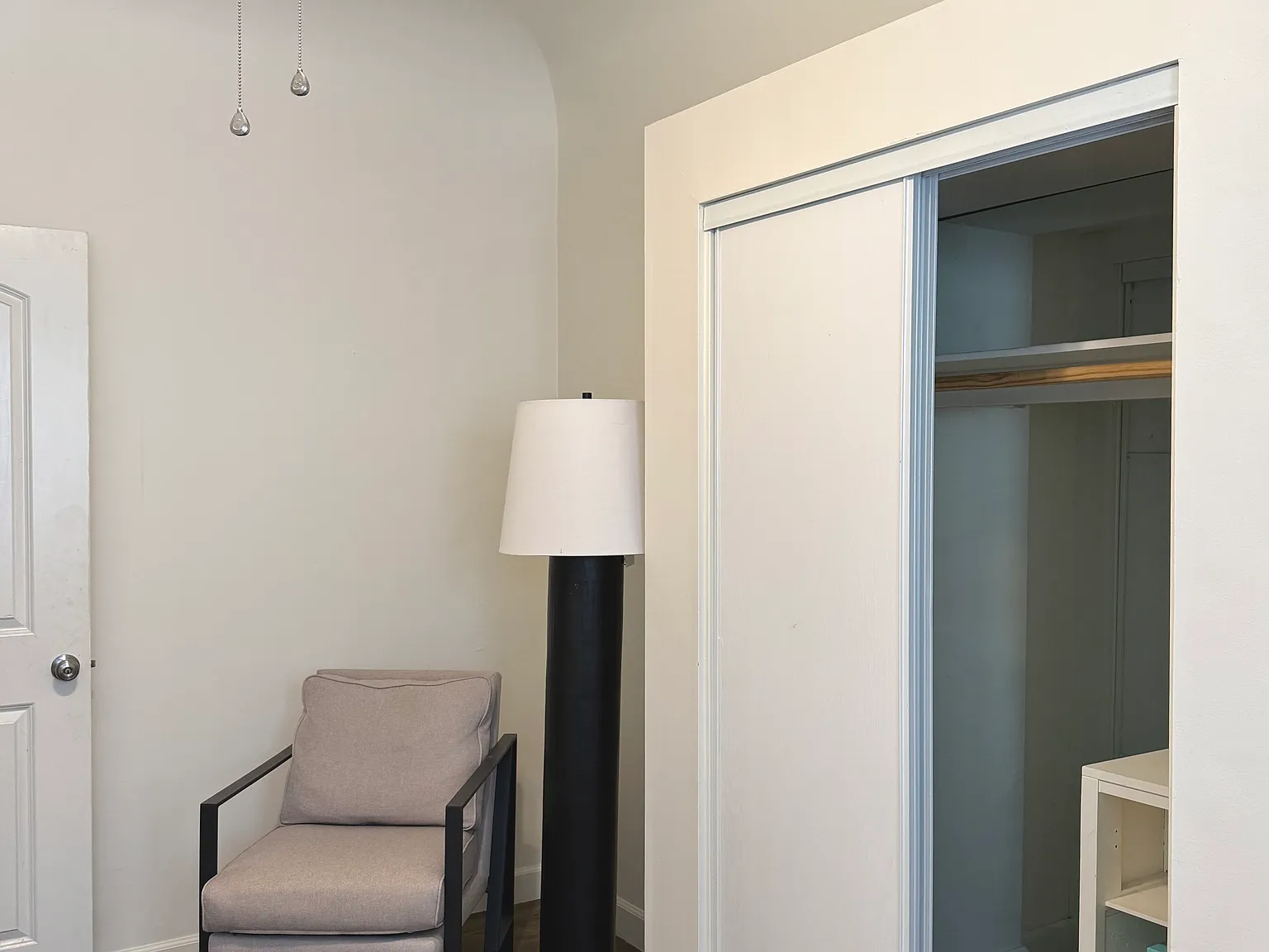 1 bed, 3000 sqft, $875 — Photo 4
