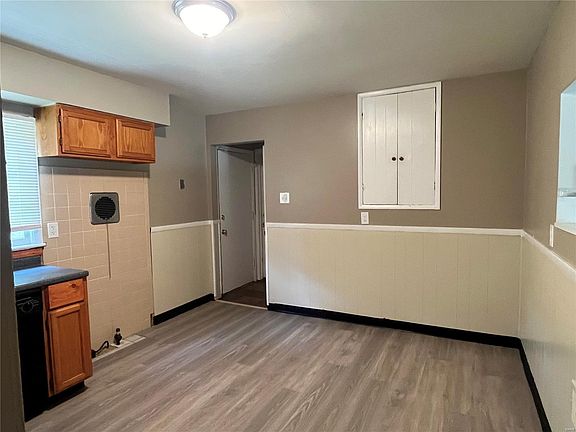 5th image of 1412 Broadlawns Ln