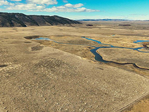 2nd image of 2049 Government Dam Rd