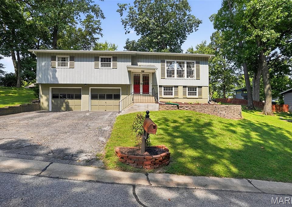 1st image of 11 San Camille Ct